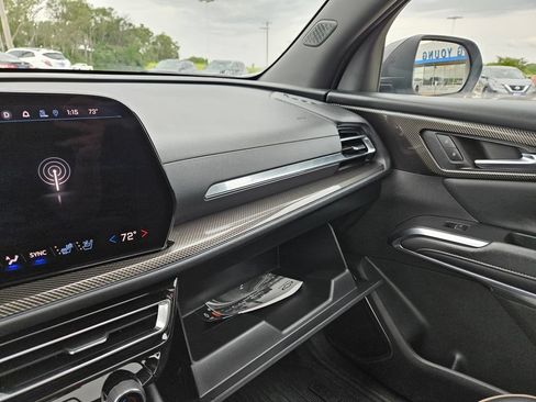 Used 2026 Chevrolet Traverse High Country w/ LPO, Floor Liner Package AWD/4WD image 19