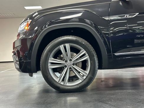 Used 2018 Volkswagen Atlas SE w/ R-Line Package FWD image 12