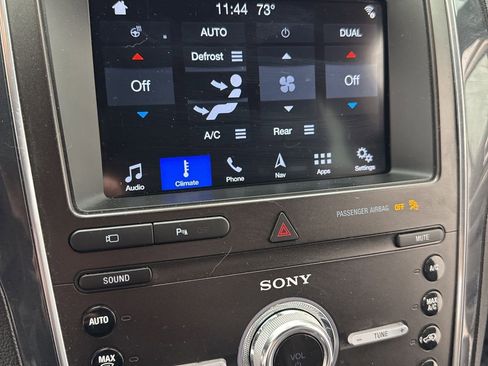 Used 2019 Ford Explorer Sport w/ Equipment Group 401A AWD/4WD image 13