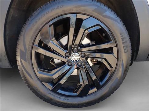 Used 2021 Volkswagen Atlas Cross Sport SEL Premium w/ Cross Sport MDO Package AWD/4WD image 7