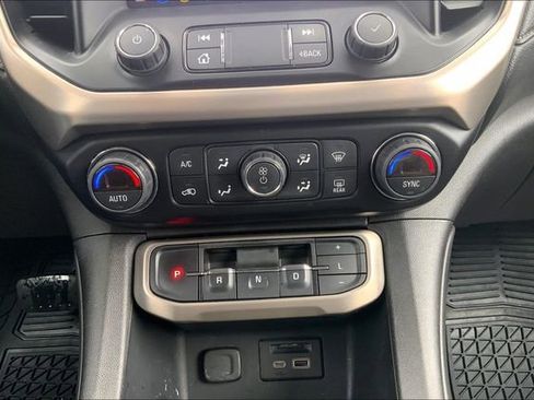 Used 2020 GMC Acadia Denali AWD/4WD image 33