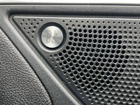 Used 2020 Ford Edge ST w/ Cold Weather Package image 15