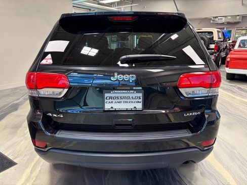 Used 2016 Jeep Grand Cherokee Laredo w/ Quick Order Package 23E AWD/4WD image 29