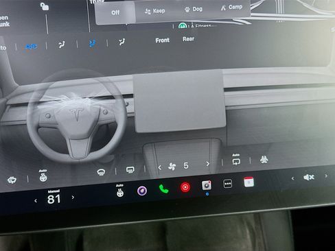 Used 2023 Tesla Model Y 2WD image 23