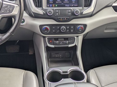 Used 2022 GMC Terrain SLT image 18