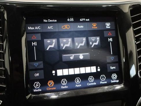 Used 2020 Jeep Cherokee Limited image 30