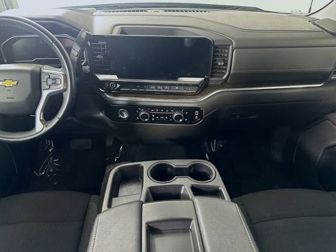 Used 2022 Chevrolet Silverado 1500 LT image 18