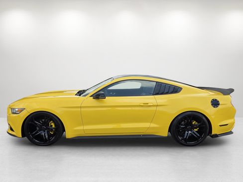 Used 2017 Ford Mustang Coupe RWD image 8
