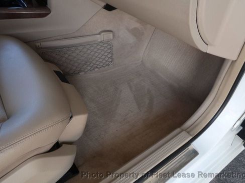 Used 2013 Mercedes-Benz E 350 4MATIC Wagon w/ Premium 2 Pkg image 26