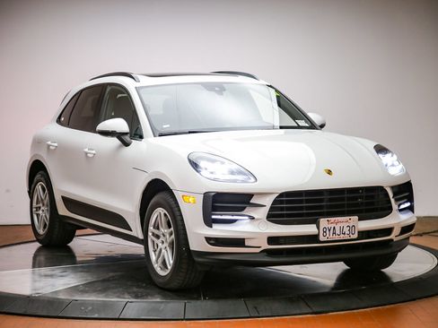 Used 2021 Porsche Macan AWD/4WD image 9