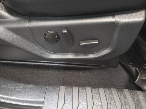 Used 2022 Ford F250 Lariat w/ Lariat Ultimate Package image 75