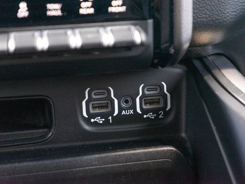 Used 2020 RAM 1500 Sport w/ Leather & Sound Group AWD/4WD image 18