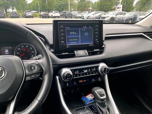 Used 2021 Toyota RAV4 XLE Premium AWD/4WD image 18