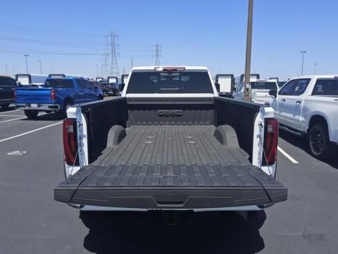 Used 2025 GMC Sierra 3500 Denali Ultimate AWD/4WD image 10