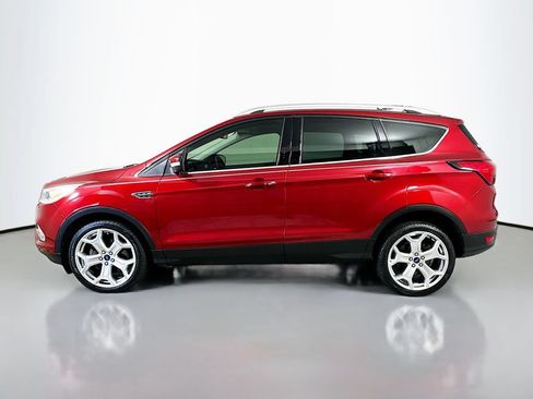 Used 2019 Ford Escape Titanium FWD image 4