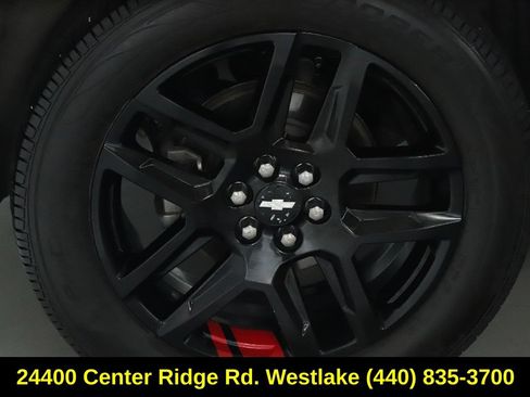 Used 2020 Chevrolet Traverse Premier w/ Redline Edition FWD image 12