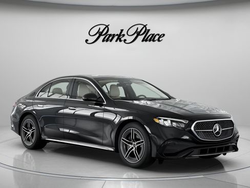 Used 2026 Mercedes-Benz E 450 4MATIC Sedan image 32