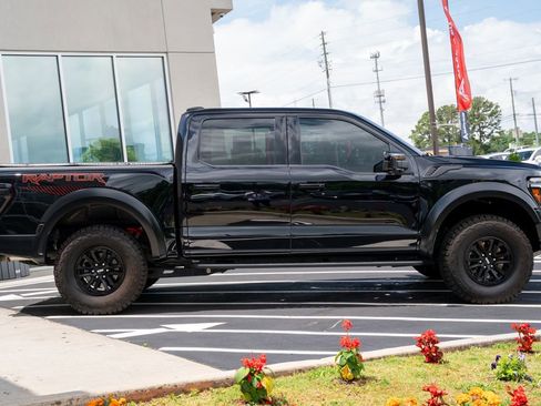 Used 2025 Ford F150 Raptor AWD/4WD image 10