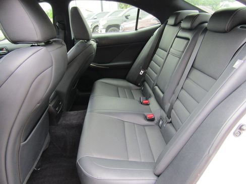 Used 2014 Lexus IS 250 w/ F-Sport Package RWD image 10