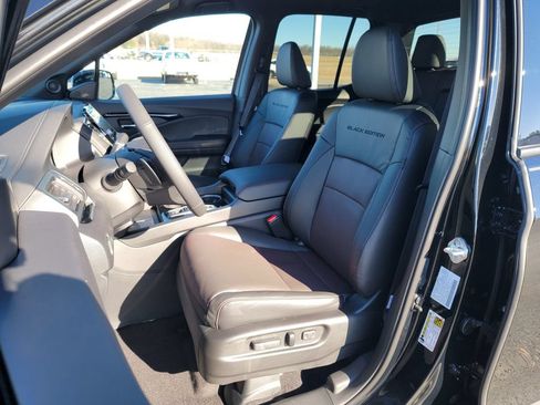 New 2026 Honda Ridgeline Black Edition image 2