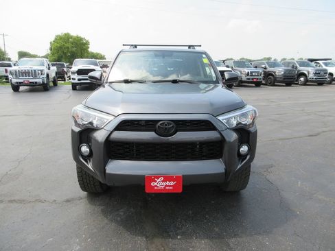 Used 2019 Toyota 4Runner SR5 RWD image 13