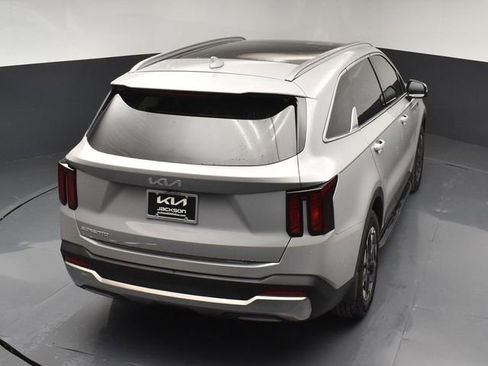 Certified 2025 Kia Sorento S w/ Panoramic Sunroof Package FWD image 49
