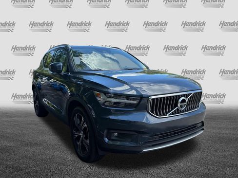 Used 2022 Volvo XC40 T5 Inscription w/ Advanced Package AWD/4WD image 2