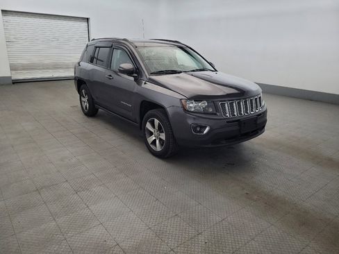 Used 2017 Jeep Compass High Altitude AWD/4WD image 13
