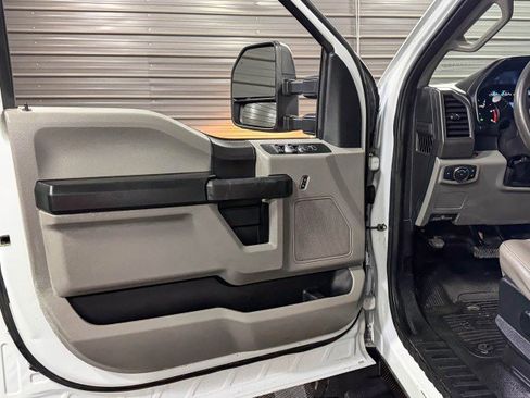 Used 2019 Ford F450 XL w/ Power Equipment Group image 34