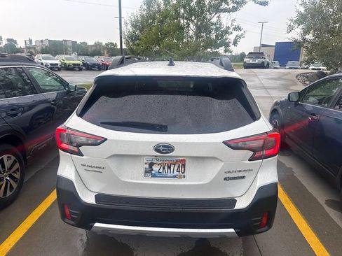 Used 2020 Subaru Outback Limited AWD/4WD image 5