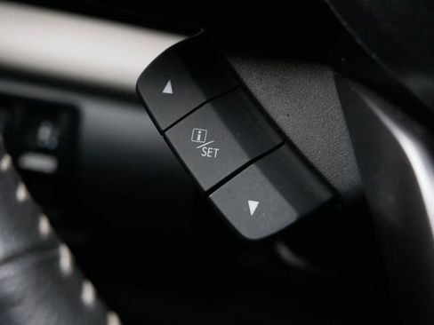 Used 2024 Subaru Forester Limited AWD/4WD image 20
