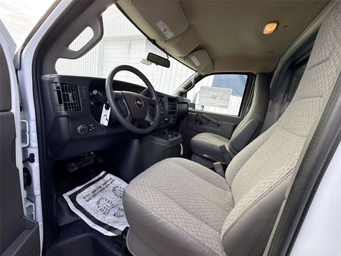 New 2025 Chevrolet Express 3500 w/ Power Convenience Package RWD image 16
