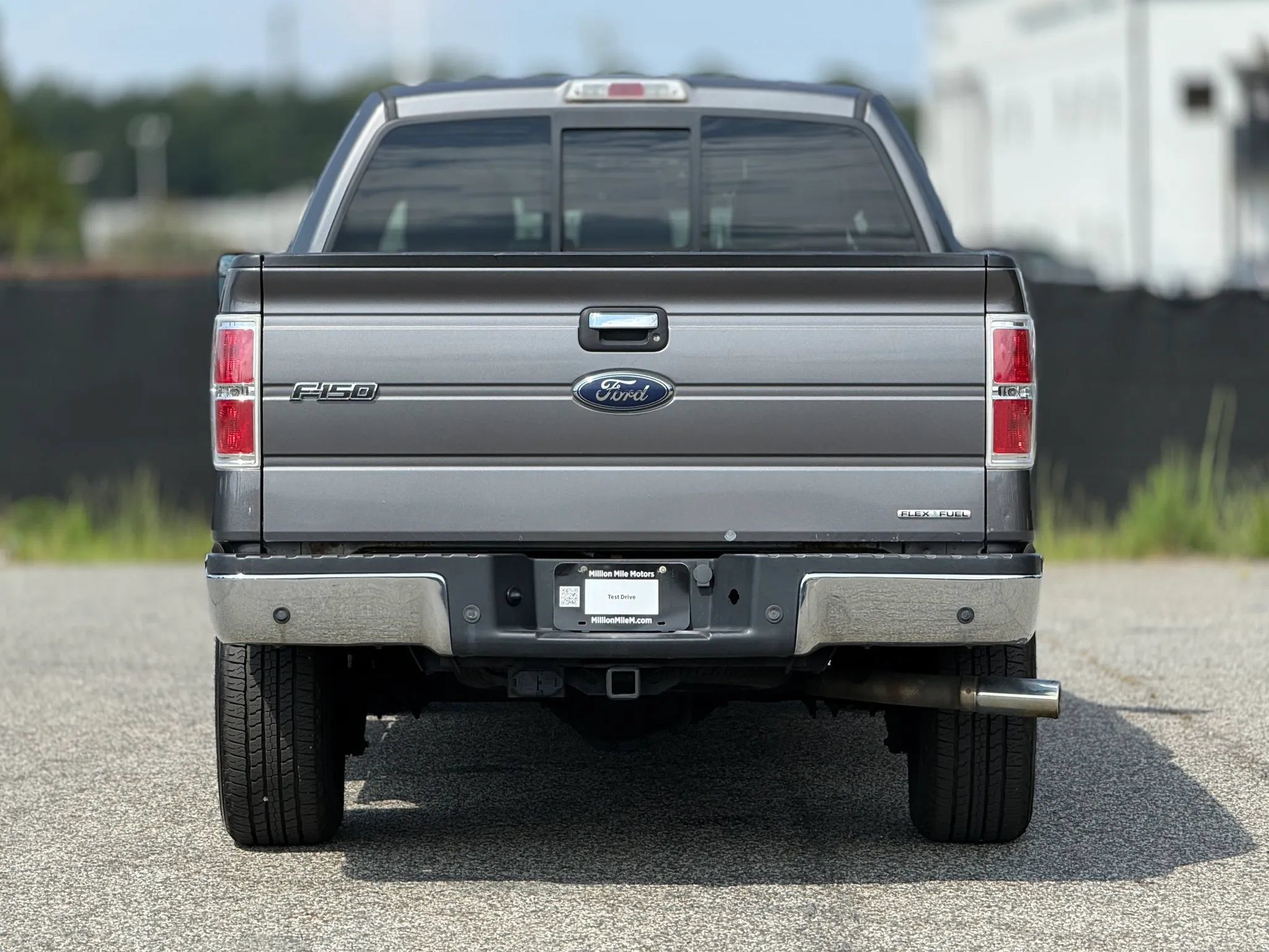 Used 2011 Ford F150 XLT w/ XLT Chrome Pkg AWD/4WD image 4