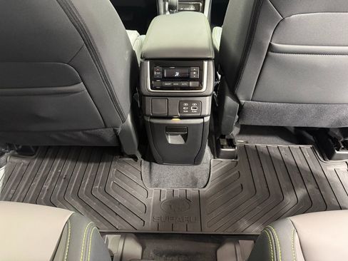 Used 2025 Subaru Ascent Onyx Edition image 35