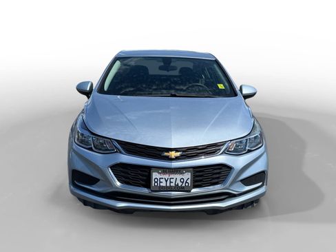 Used 2018 Chevrolet Cruze LS FWD image 8