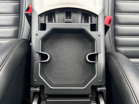 Used 2023 Ford Edge SEL image 41