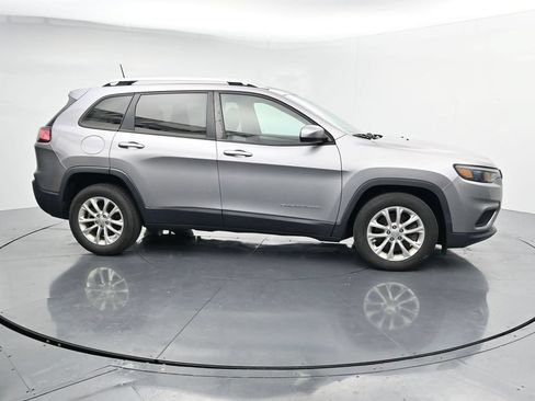 Used 2020 Jeep Cherokee Latitude FWD image 9