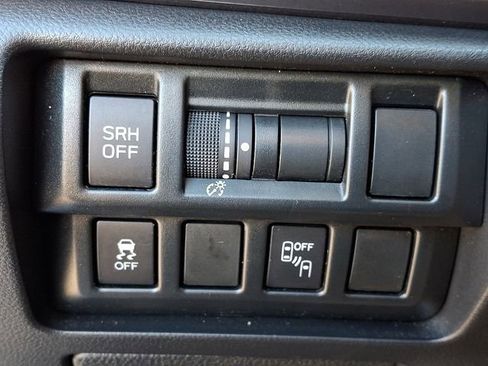 Used 2019 Subaru Crosstrek 2.0i Limited w/ Moonroof Package image 26