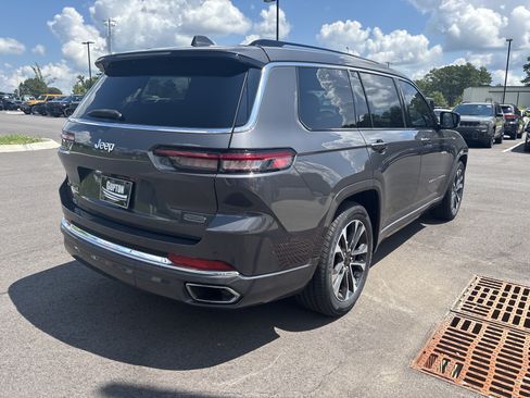 Used 2023 Jeep Grand Cherokee L Overland AWD/4WD image 5