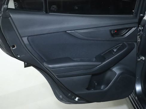 Used 2021 Subaru Crosstrek 2.0i AWD/4WD image 13