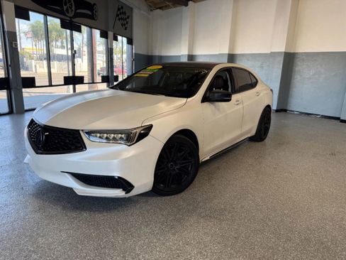 Used 2018 Acura TLX V6 w/ Technology Package image 3