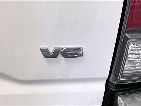 Used 2020 Toyota Tacoma TRD Off-Road image 23