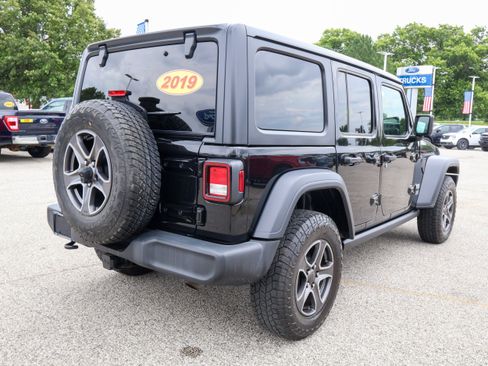 Used 2019 Jeep Wrangler Unlimited Sport S AWD/4WD image 5