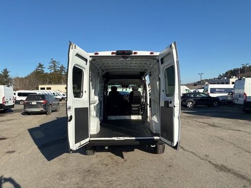 Used 2023 RAM ProMaster 2500 FWD image 25
