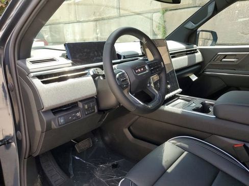 New 2026 GMC Sierra EV Elevation image 21