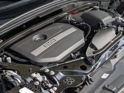 New 2027 BMW X2 xDrive28i AWD/4WD image 18