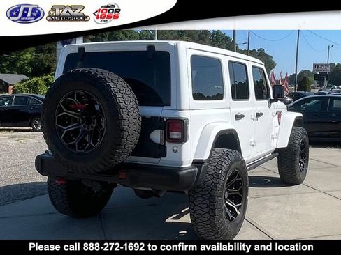 Used 2022 Jeep Wrangler Unlimited Sahara w/ Cold Weather Group AWD/4WD image 7