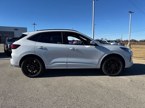 New 2026 Ford Escape ST-Line Elite image 15