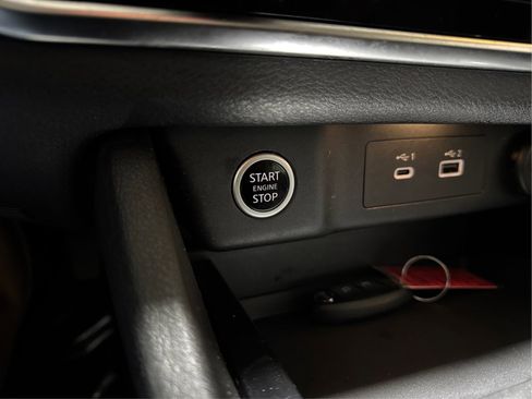 Used 2021 Nissan Rogue S image 22