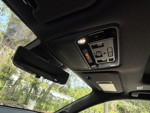 Used 2026 Toyota Grand Highlander AWD Hybrid image 29